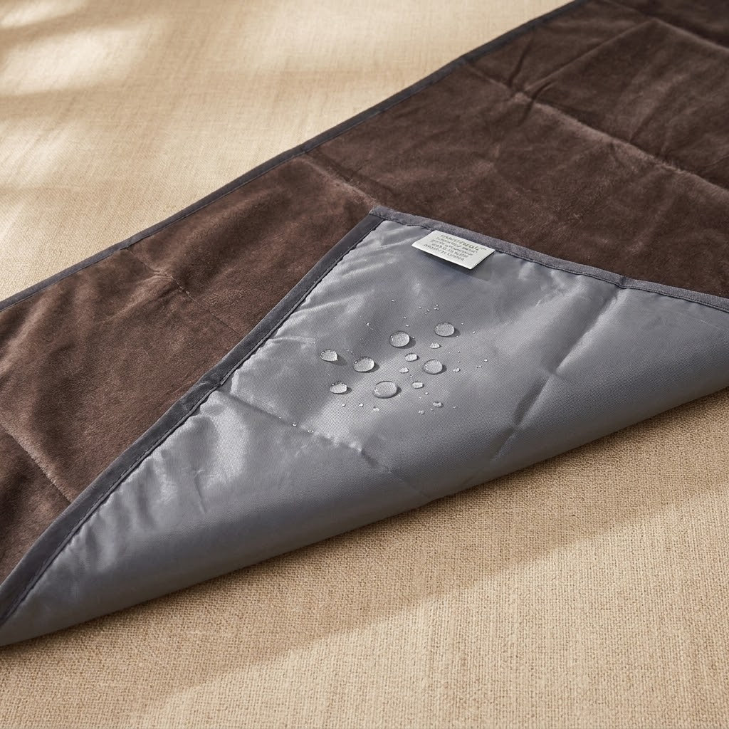 Minimalist Travel Prayer Rug with Matching Zipper Pouch (28" x 43")
