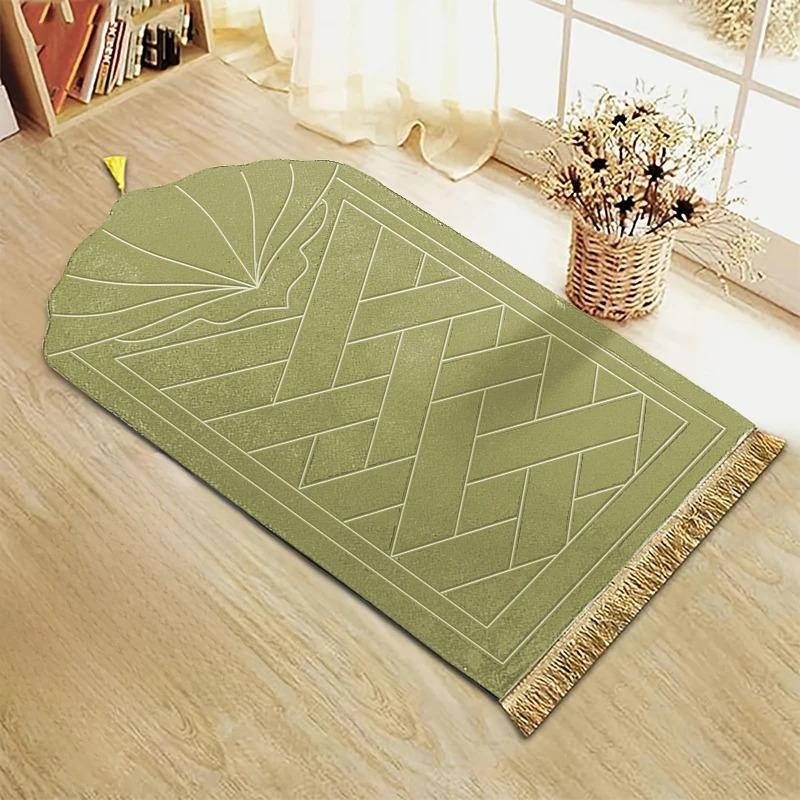 NURA Velvet Prayer Mat – Golden Border