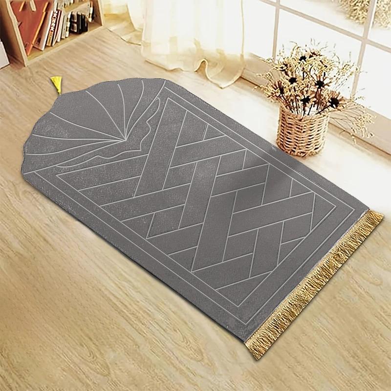 NURA Velvet Prayer Mat – Golden Border