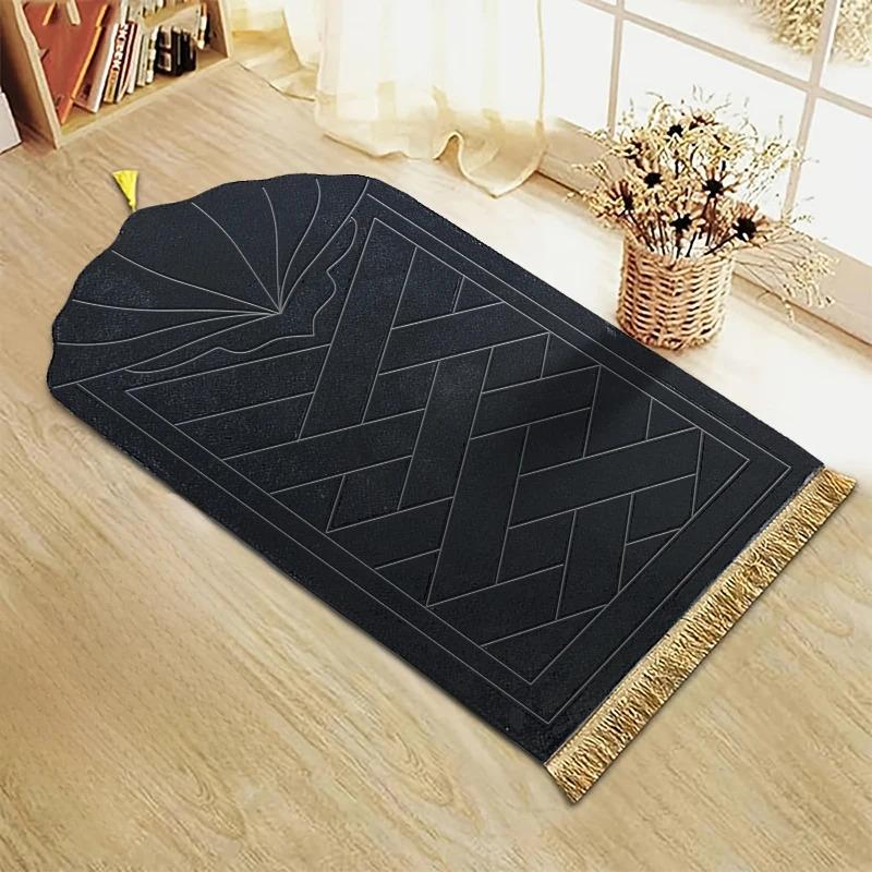 NURA Velvet Prayer Mat – Golden Border