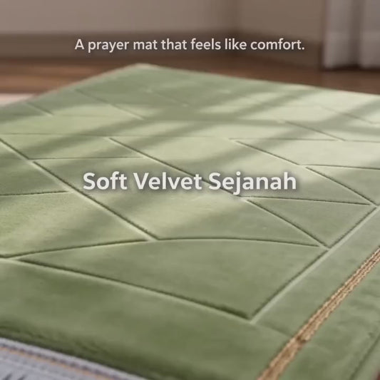 NURA Velvet Prayer Mat – Golden Border
